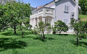 Queen Teuta - Sea View - Private Parking & Garden - Bbq Grill